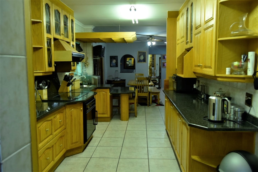 4 Bedroom Property for Sale in Vaalpark Free State